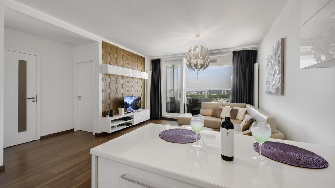 Apartament Panorama - Sunset And Castle View, 22Nd Floor, Garage, Ac Bratysława Zewnętrze zdjęcie