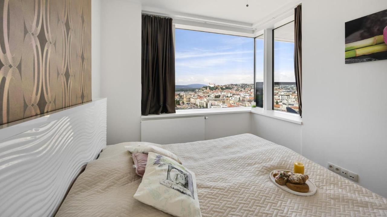 Apartament Panorama - Sunset And Castle View, 22Nd Floor, Garage, Ac Bratysława Zewnętrze zdjęcie